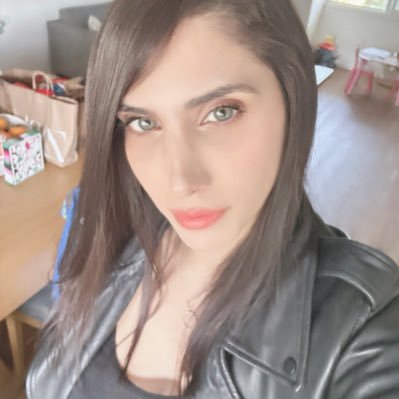 ״…אהבה והיגיון הולכים מעט מאוד ביחד בימינו...