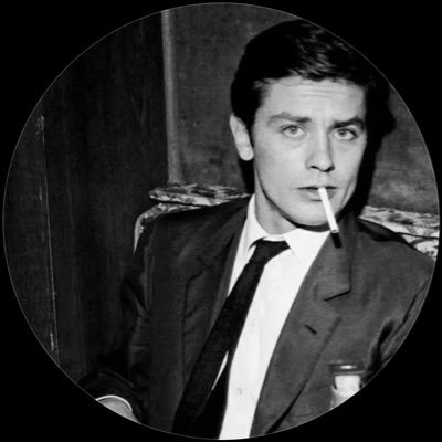 جعل الليّالي تداوي خَاطر الطيب.