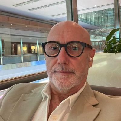 “I CONNECT JOB SEEKERS WITH A TRUSTED CAREER COACH FOR CVs, LINKEDIN, INTERVIEWS & JOB PLACEMENT.”