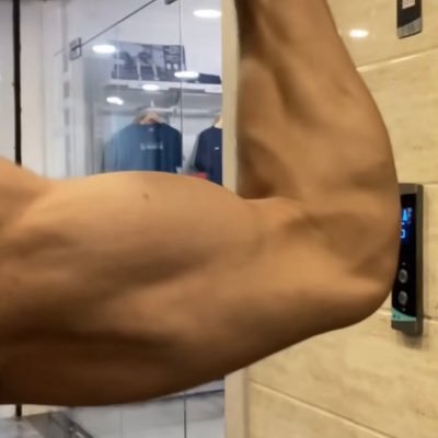 EZEZL24's profile picture. bn