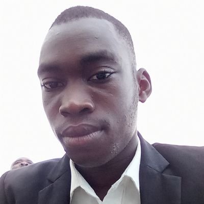 Informaticien et étudiant finissant en sciences de l'éducation à l'université publique de la Grand'anse(UPGA)