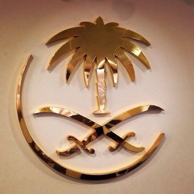 الحياةُ قصيره فلا تُضيعها في القيل والقال وعليك نفسك فهي اولى بالمحاسبه ولسانك ان لم يكن شاهداً لك فلا يكون شاهدا عليك