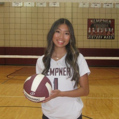 Class of 2028 | 5’7 OH/RS | Kempner High School | Fierce 16 Elite #1 | chloengyyn2@gmail.com | 4.37 GPA