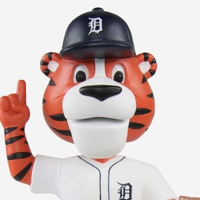 Detroit native. Lifelong Tigers 🐅 Fan. Grew up on Michigan and Trumbull (Tiger Stadium 🏟) Collect Baseball ⚾️ cards and Detroit Tigers 🐯 hats.