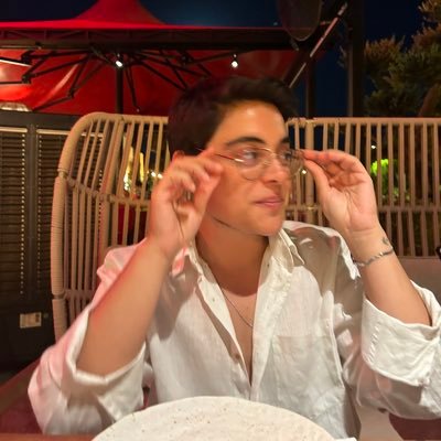 wrndlv's profile picture. siyah ve blues gibiyim