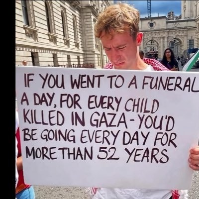 #FREEPALESTINE #PARDONASSANGE #PARDONSNOWDEN…🤗CARPE DIEM! 🤔Critical thinker 🥰ADOPTION ROCKS🐾❤️ VEGAN 🙏Love kindness, compassion & gratitude 👏👏👏