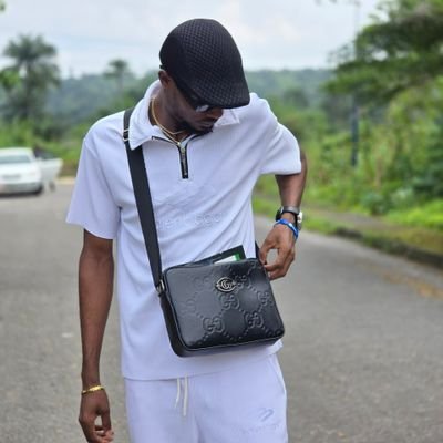I'm born to win, Even if I fall am gonna rise again..