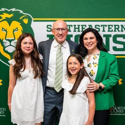 Mom to Chloe & Helena, Wife to Jeff Dow, Assistant Professor in Sport Management at UIW, Ed.D, Adjunct Instructor in Sport Management at SLU