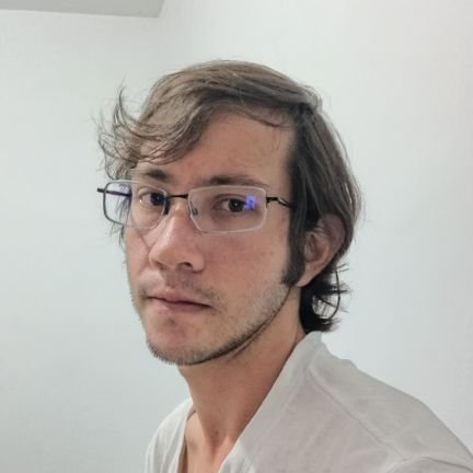 Biólogo. Vivo mi vida enamorado de la Vida. Me gustan las tortugas y las Uranias. Migrando a Mastodon: https://t.co/PyYjOFcGXt