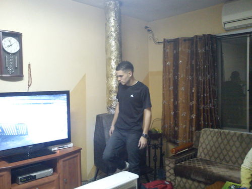 zekosh7ade's profile picture. 