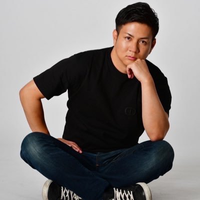 3児の父|自衛隊→ヤマト→日本郵便→独立|AEトランスポート代表(全株保有)|AE物流取締役・株主|軽貨物×保険×地方×エンタメ|著書ラストワンマイルの使命|AEチャンネル主宰|大分トリニータスポンサー|メディア仕事依頼→info@j-mixmodel.com 拠点大分熊本福岡長崎香川徳島愛知