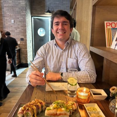 LucasGiolo3's profile picture. Follower of Christ - Selling info 💻 - Documenting journey and lifestyle 📈