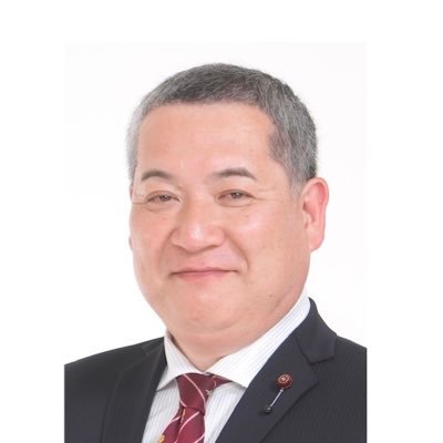 nakanohiroshi02's profile picture. 中野寛之1973年大洲市出身。家族経営の冷菓卸売店生まれ。喜多小学校、大洲北中学校、大洲高校、同志社大学経済学部卒。会社員等を経て情報公開と住民参画を訴え2002年愛媛県大洲市議会議員選挙初当選。以来7期連続当選。家族は母、妻、10歳♂、7歳♀、4歳♀、保護猫1匹。共働きの妻と子育て奮闘中の52歳現職市議です