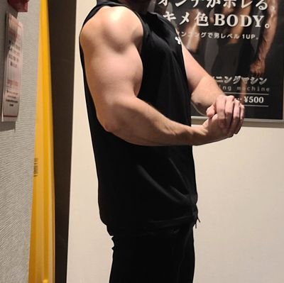 Tokyo based Cloud Engineer/SA, Powerlifter/Bodybuilder.
Finally getting my drivers licence 😭