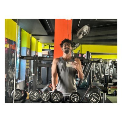 AdarshNandhu3's profile picture. Nivin fan