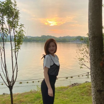 GJ0w0's profile picture. 爱吃蓝莓的女孩
