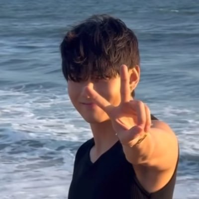 7人見てときめきを取り戻した大人ARMY💜 | テテにいつか会う🐻💕|娘🐥 母🐹 3世代ARMY💜|自由なシングルオンマ|ARMYと仲良くなりたい♡話しかけてもらえるとよろこびます🧸” ஐ|韓国語勉強中♡ ハン検3級|한국어를 공부하고 있어요.