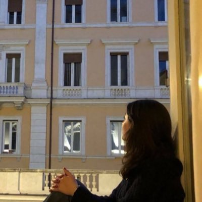 42r022's profile picture. مُزهرة دائمًا، اختار الأمل والفرح في كل حين..