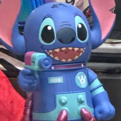 900102benny's profile picture. 