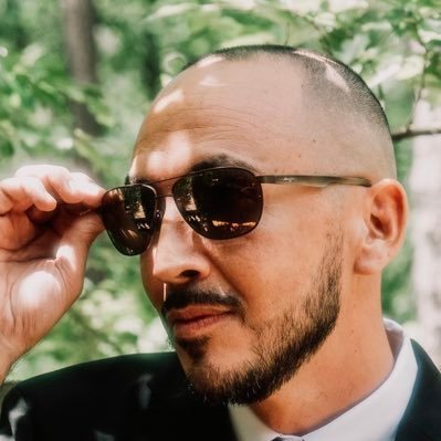 $deezy IG: https://t.co/sZoov5ajgE email: nick@hitnetwork.com deezy.ada