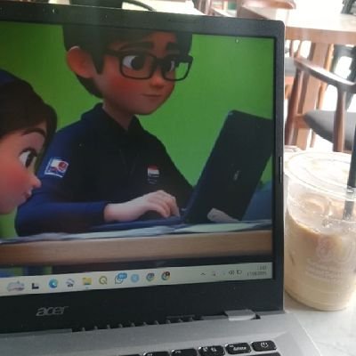 albivikaa's profile picture. 