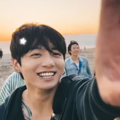 going insane to stay sane • 아포방포 ♡⁷ • she/her • bamkook • AR 57 • coldplay 290623/130724 • fan account