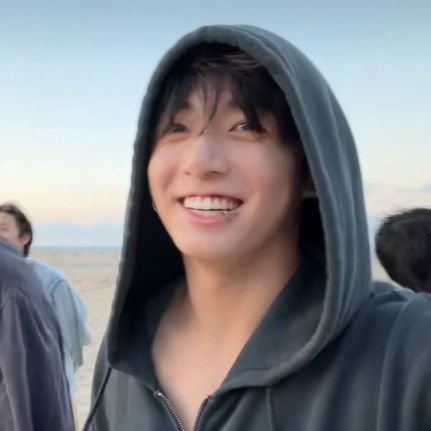 main : @purpleskies08 GOT SUSPENDED 😭😭
| FAN ACCOUNT | ♡𝓑𝓽𝓼 𝔂𝓮𝓪𝓻 ♡