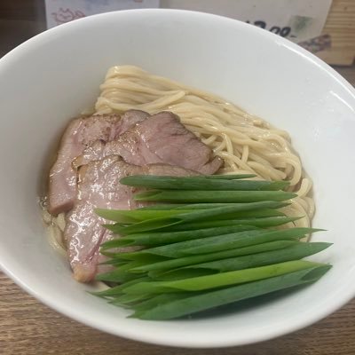 2yg0b2Qnui22491's profile picture. 