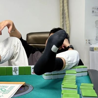 c64156's profile picture. 23 175 51  🦶41  🍆🍑 ⛲ 带照可约玩｜喜欢寸头 眼镜 不母  单眼皮｜可以谈对象