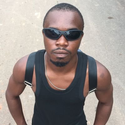 Am a damn fucking songwriter, Afropop manic, beatkillervibez, spirits🕊☀️💨, same hood with phyno 💯💯