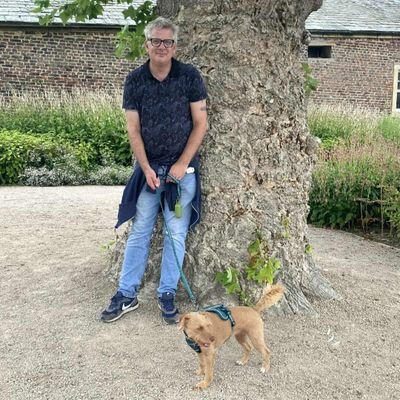 I'm a Digital Nurse ,Gardener,Art lover, dog owner (Winnie) and proud Scarborough Lion. I live in Scarborough. the most beautiful place by the sea ā¤ļøšš¶