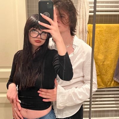 let freedom ring with a shotgun blast, 19, guitar/maths❤️@kitttzn ilmgf