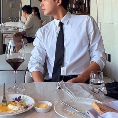 💎틱톡라이브 에이전트 모집합니다💎
에이전시는 크리에이터와의 연결을 통해 수익 창출을 전폭 지원합니다. 에이전트는 크리에이터와 에이전시 간의 연결을 중개하는 역할을 수행합니다. 직접 라이브 방송을 진행하지 않더라도!
⚜️크리에이터를 소개하는 것만으로도 수익을 얻을 수 있습니다⚜️