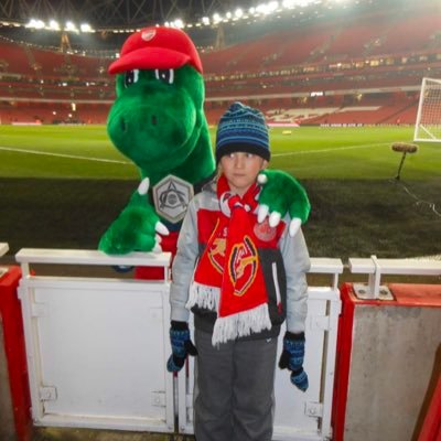 Big time Arsenal Commentator | Arsenal Fan 🔴⚪ | Season Ticket Holder 🎟 | Željezničar 🇧🇦 |