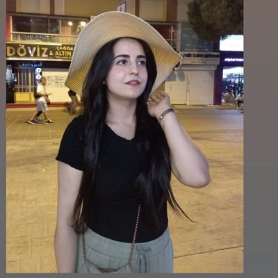 laviniaa234's profile picture. Matematik Öğretmeni