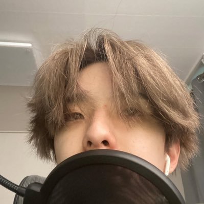 lal_kahfi24's profile picture. •The Book Of Us :The Demon /entropy • shoot me: youth
•smiling in insomnia: La Stars
•In My Civic