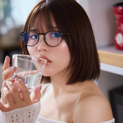 なぎみやって言います❄️ || 2025.6.3 kawaii デビュー || アンムートプロモーション所属||いつも何事も全力で||避難してるのでサブ垢にいます➡️@naginagi_no_sub