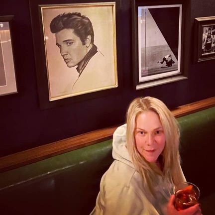 Karen_4528's profile picture. old Account got banned 🚫