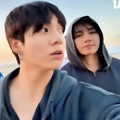 She 》Army 💜 || 💜 Taekook 💚 || OT7 💜 || 30+
https://t.co/bFRuDLULFE