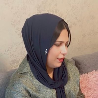 كفيفة من العراق. معلمة لغة انكليزية A blind woman from Iraq. I'm an English teacher ..👩👧