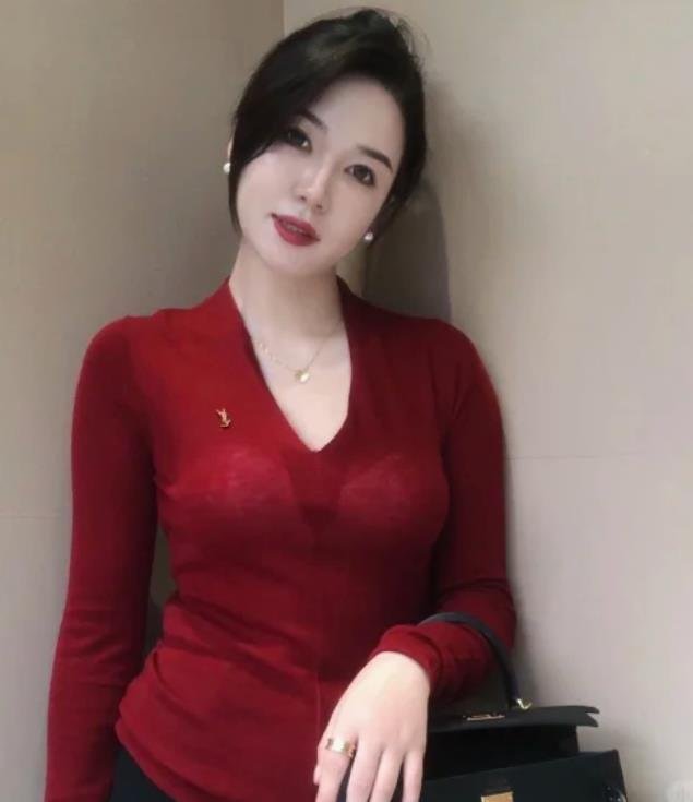 DI99Q7lm9Yu1j8's profile picture. 後で受け取らなかったと泣かないでください。