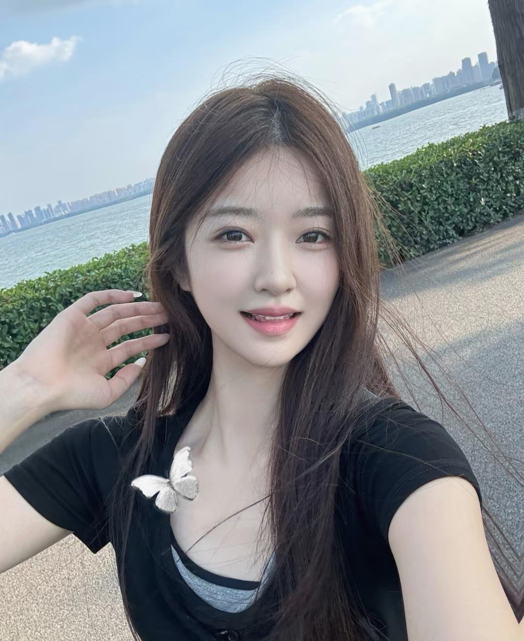 temkGz0gbDW2x's profile picture. 私の肛門の根を売ってコメントしてください。