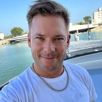 David (@david1046222275) 's Twitter Profile