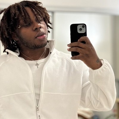 pan | igbo | late 20s | RA
All tweets are fictional