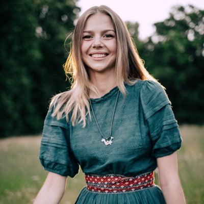 Finno-Ugric Studies
Vocals & jauram @ Kännu Peal Käbi
Āņ jema jūr ab uj paljad kädutk 🪿
