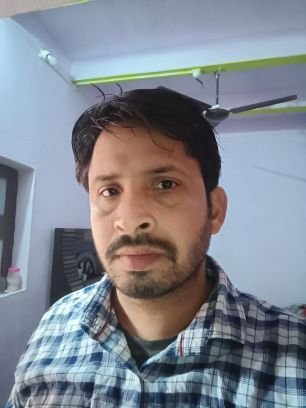 न अपमान का भय न सम्मान का मोह
न आने की चिंता न जाने का डर