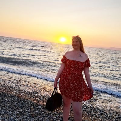 tw_egf's profile picture. Struggling through writers block. Always tired and always day-dreaming.