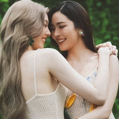 Only Ling Ling Kwong & Orm Kornnaphat
#หลิงหลิงคอง x #ออมกรณ์นภัส
Tổng hợp Vtrans các bài phỏng vấn của LingOrm: https://t.co/wnR8Z3CYa6