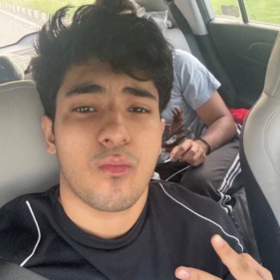 Yuvi17700804's profile picture. SDE hu