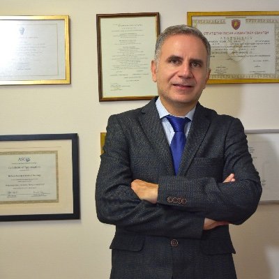 #MedicalOncologist MSc Transl Res Univ Paris Sud #LungCancer biology, immunotherapy, clinical trials #LCSM @myESMO faculty @iaslc live to give